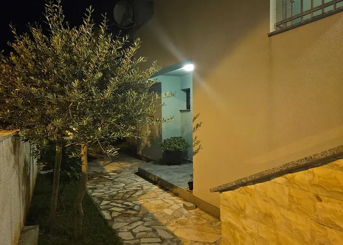 Mlikota - One Bedroom With Balcony *