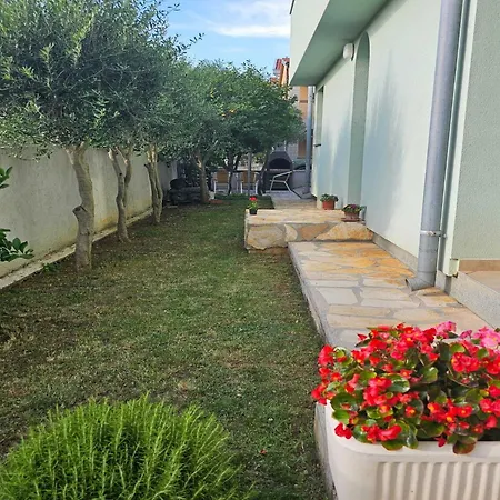 Apartman Mlikota - One Bedroom With Balcony