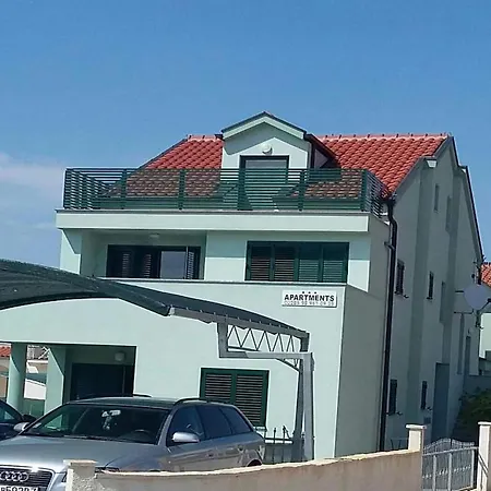 Mlikota - One Bedroom With Balcony Apartman *